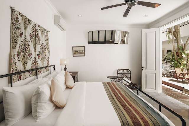 ブラウン フェザー ホテル