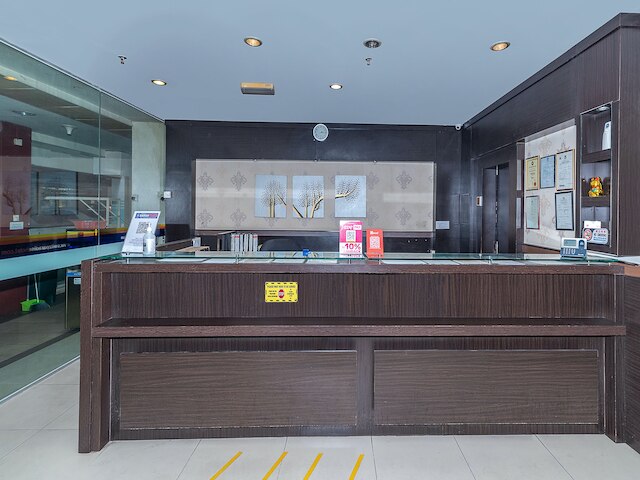 スーパー  OYO 89847 スイィッツ パラダイス  ホテル