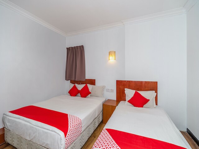 スーパー  OYO 89847 スイィッツ パラダイス  ホテル