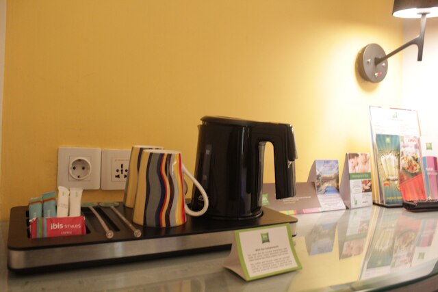 イビス スタイルズ ジャカルタ マンガ ドゥア スクエア