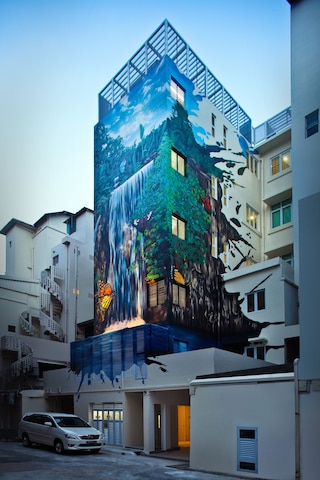 ホテル  クローバー ザ アーツ