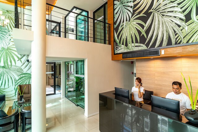 アンバー ブティック シロム ホテル