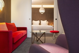 オテル デュポン スミス