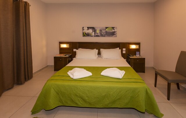 セルビオーラ ホテル