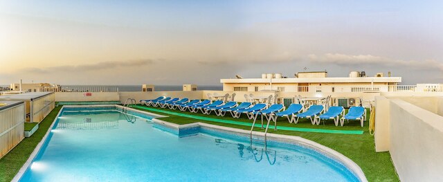 セルビオーラ ホテル