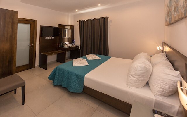 セルビオーラ ホテル