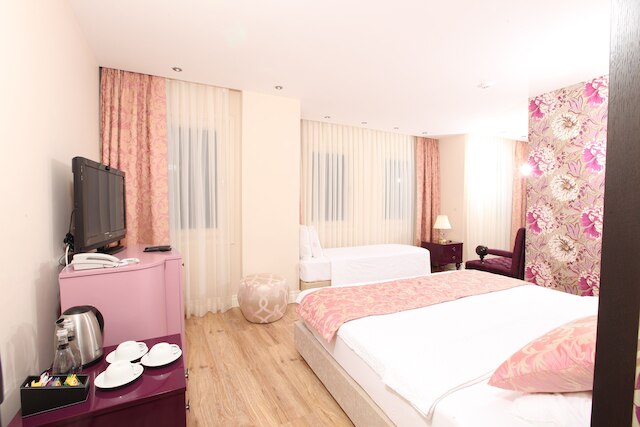 カテルヤ ホテル