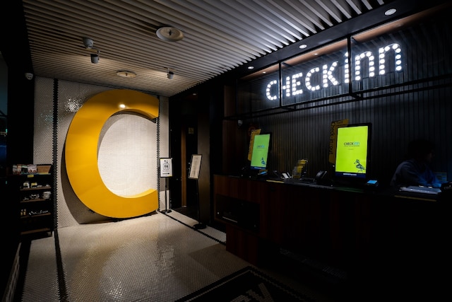 チェック イン 台北 ソンジャン (雀客旅館台北松江館)