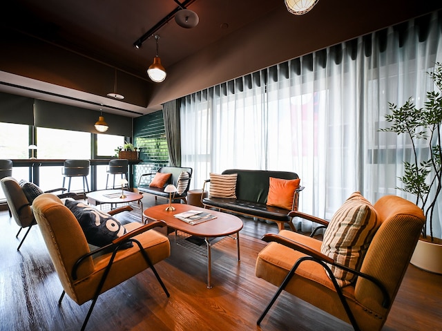 チェック イン 台北 ソンジャン (雀客旅館台北松江館)