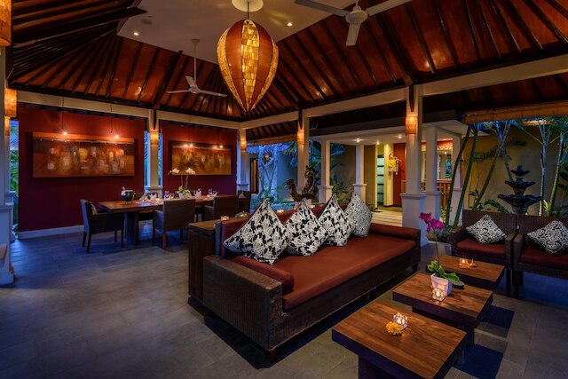 ヴィラ サバンダリ