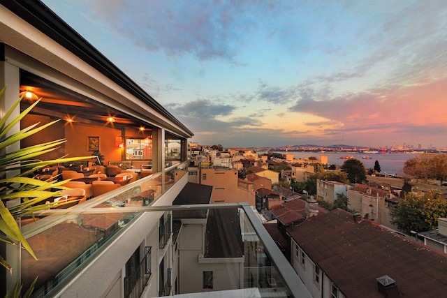 アザデ プレミア