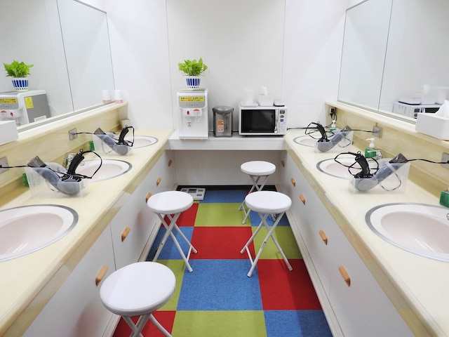 カプセル ホテル ザ イン