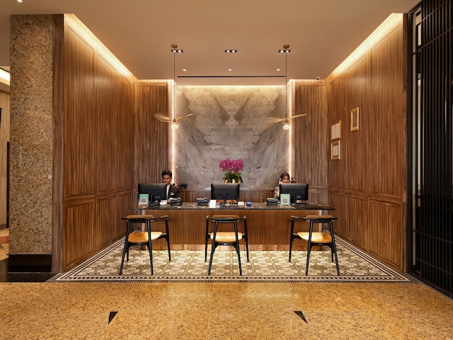 グランドズーリ・ペカンバル