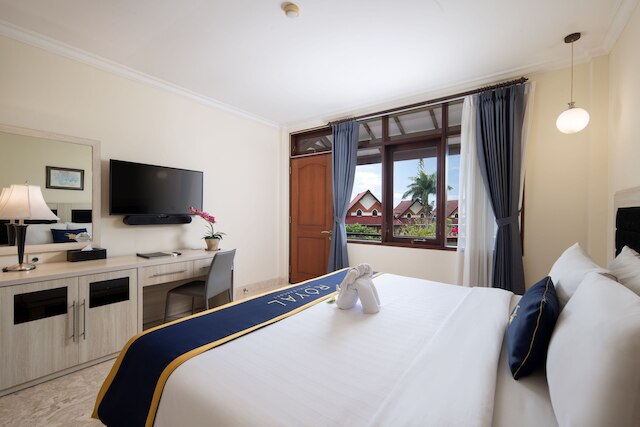 ロイヤル ホテル アンド ヴィラ バトゥ