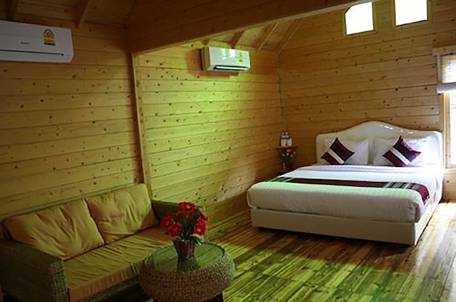 ログホーム ブティック