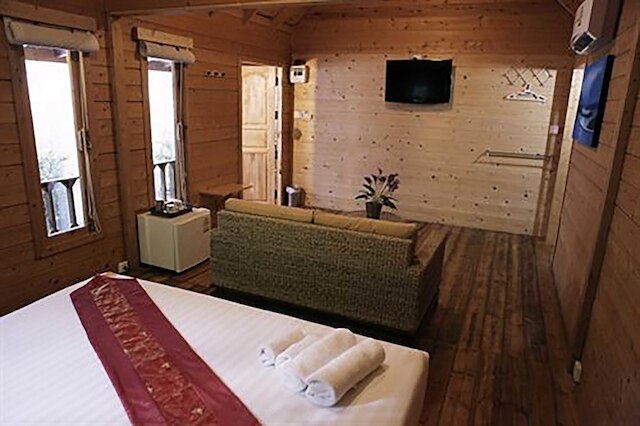 ログホーム ブティック