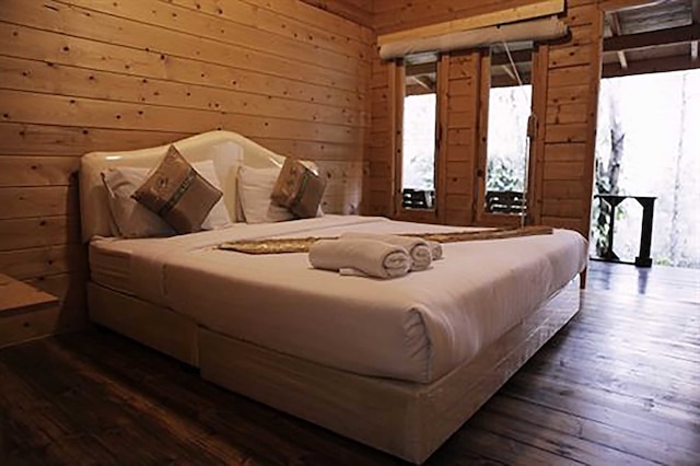 ログホーム ブティック