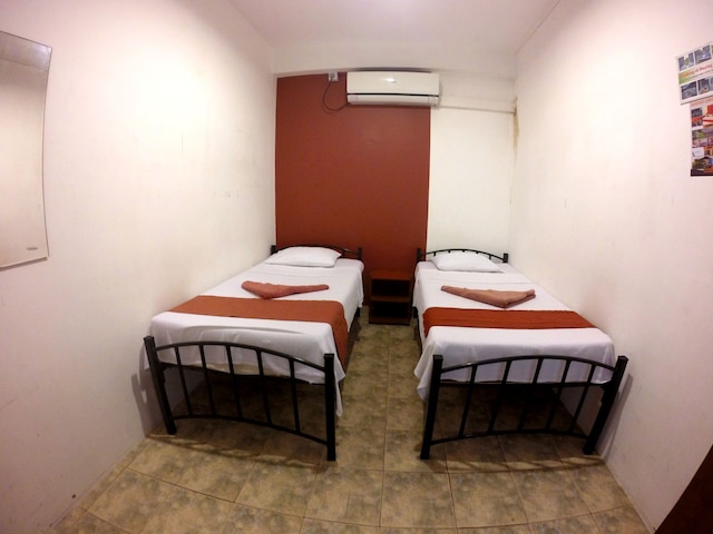 バックパックランカ - 中央コロンボ - ホステル