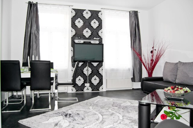 ロイヤ ルリゾート アパートメンツ ウエストバンホフ