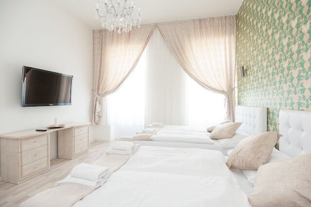 ロイヤ ルリゾート アパートメンツ ウエストバンホフ