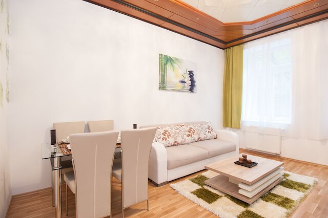 ロイヤル リゾート アパートメンツ プフスバウムガッセ