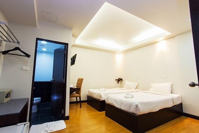 ベーシック ライン ホテル アット ロイクロ