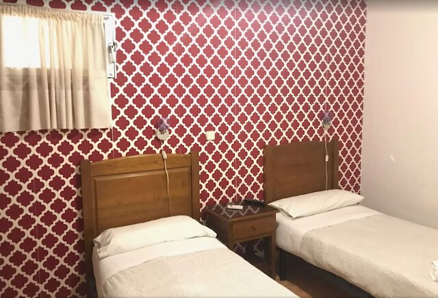 ホスタル MYD ロス ペラレス