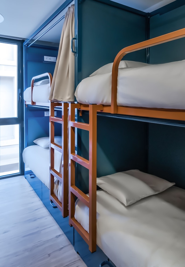 ラトループ ポブレノウ ビーチ