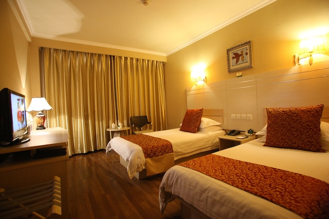 オーバーシーズ チャイニーズ インターナショナル ホテル (青島華僑国際飯店)