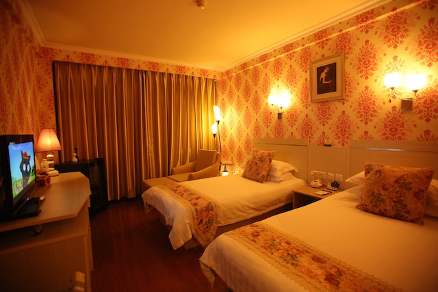 オーバーシーズ チャイニーズ インターナショナル ホテル (青島華僑国際飯店)