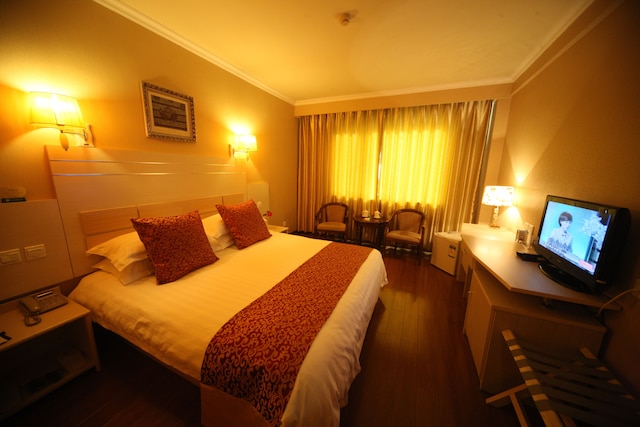 オーバーシーズ チャイニーズ インターナショナル ホテル (青島華僑国際飯店)