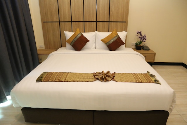 クリスタルパレスラグジュアリーホテル