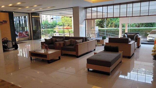 パリンダ ホテル