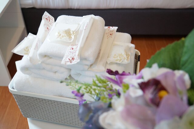 マ ノン ノント ホテル & アパートメント