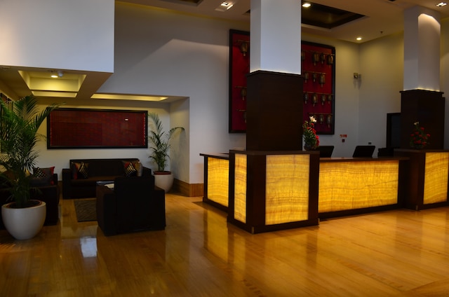 ザ クラウド ホテル