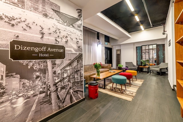 ディゼンコフ アベニュー ホテル