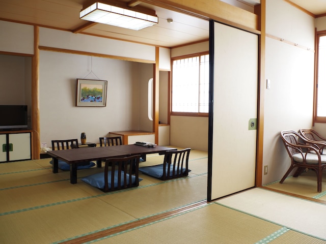 アヤハ レークサイド ホテル