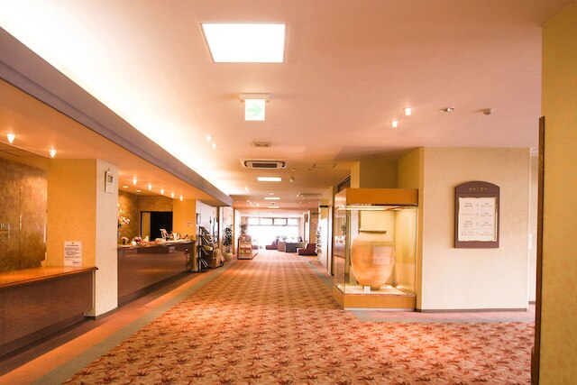 アヤハ レークサイド ホテル