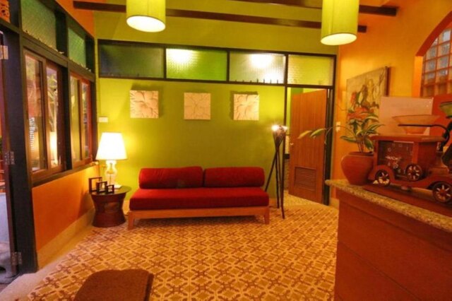 キーラティ ホームステイ