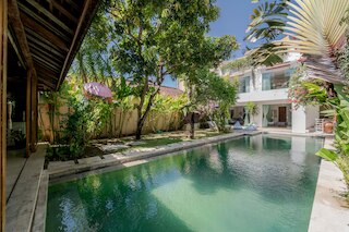 ヴィラ サフィラ