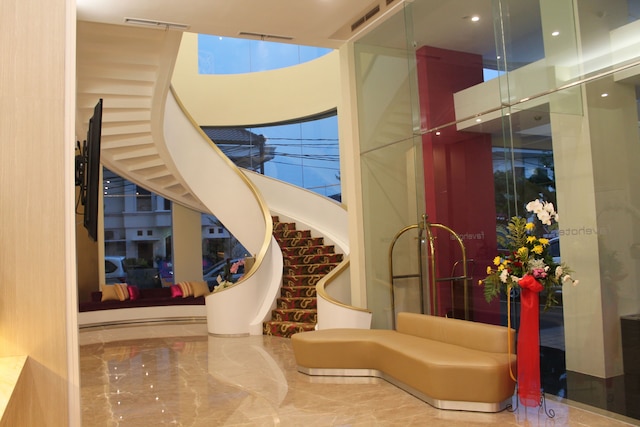 ブリッツ ホテル プリ インダ