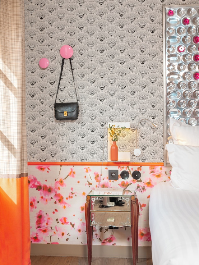 オテル クレヨン ルージュ