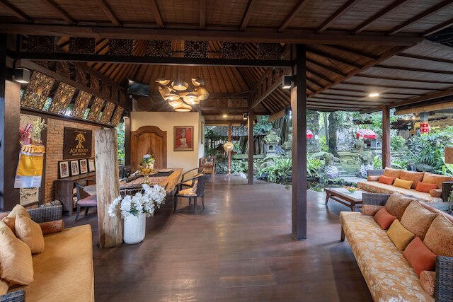 アディワナ スヴァルガ ロカ