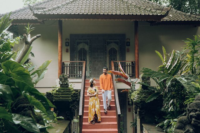 アディワナ スヴァルガ ロカ