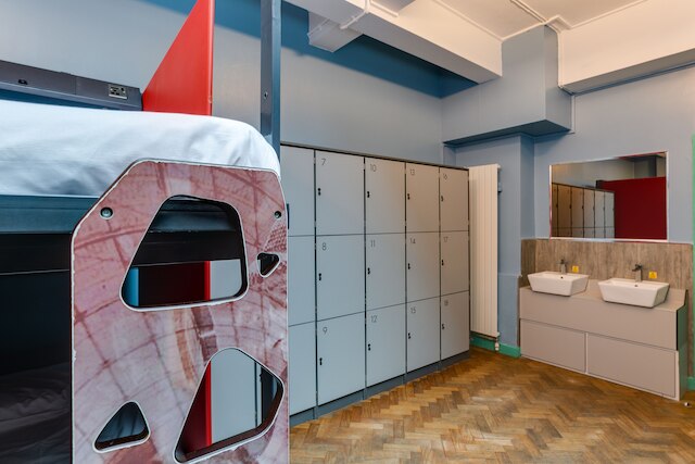 クリンク 261 ホステル