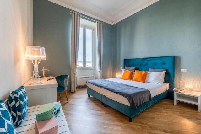 ファミリー アパートメンツ リナシメント パレス