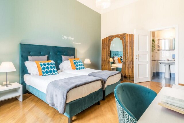 ファミリー アパートメンツ リナシメント パレス