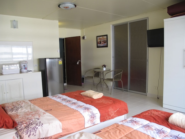 SK ムアントンタニ アパートメント