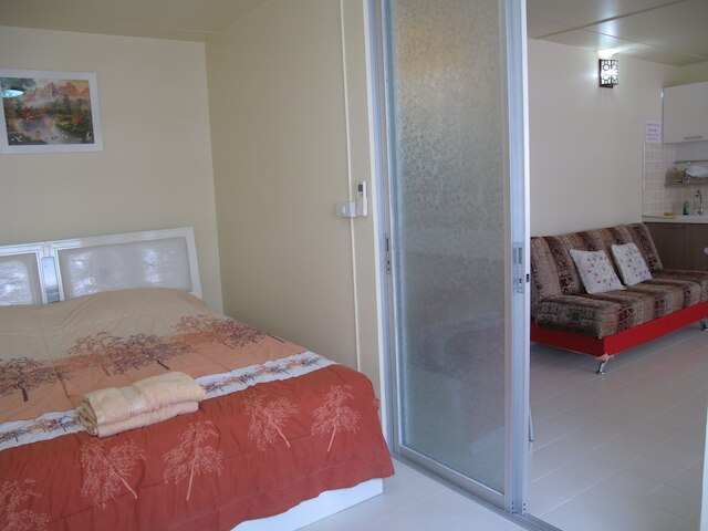 SK ムアントンタニ アパートメント