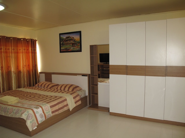 SK ムアントンタニ アパートメント